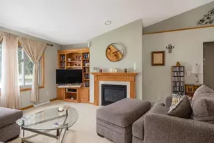 1203 Montclaire Ct, Appleton, WI 54915 - Photo 12