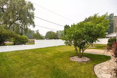 1203 Montclaire Court, Appleton, WI 54915 - Photo 10