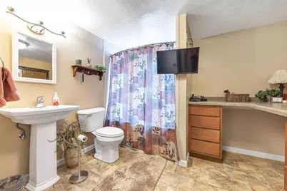 1033 Royal Boulevard, Green Bay, WI 54303 - Photo 18