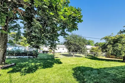 557 Ruth Street, Green Bay, WI 54302 - Photo 2