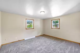 557 Ruth St, Green Bay, WI 54302 - Photo 14