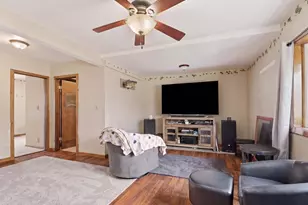 2201 11th St, Two Rivers, WI 54241 - Photo 6