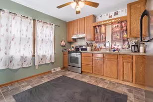 2201 11th St, Two Rivers, WI 54241 - Photo 14