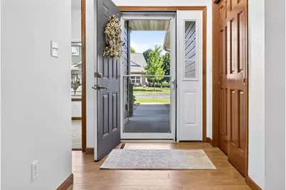 1717 Oak Hollow Lane, Neenah, WI 54956 - Photo 4