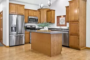 1717 Oak Hollow Ln, Neenah, WI 54956 - Photo 22