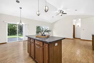 1717 Oak Hollow Ln, Neenah, WI 54956 - Photo 18