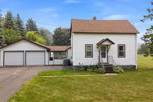 1041 Black Wolf Ave, Oshkosh, WI 54902 - Photo 1