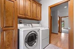 3036 Warm Springs Dr, Green Bay, WI 54311 - Photo 34