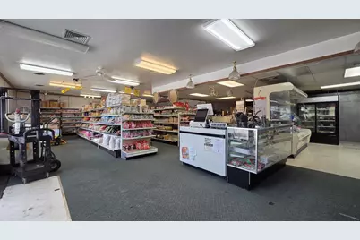 1120 N Main Street, Oshkosh, WI 54901 - Photo 2
