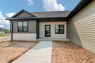 3065 Stone Fence Pl, Green Bay, WI 54311 - Photo 6