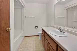 713 Canberry Ct, De Pere, WI 54115 - Photo 18