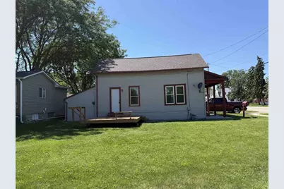 121 E Melvin Avenue, Oshkosh, WI 54901 - Photo 18
