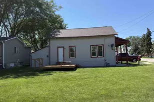 121 E Melvin Ave, Oshkosh, WI 54901 - Photo 18