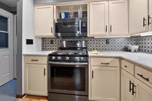 511 S Superior Rd, Green Bay, WI 54311 - Photo 4