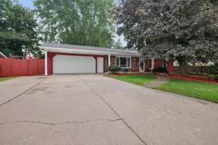 511 S Superior Rd, Green Bay, WI 54311 - Photo 1