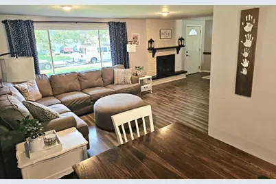 3241 S Clay Street, Green Bay, WI 54301 - Photo 8