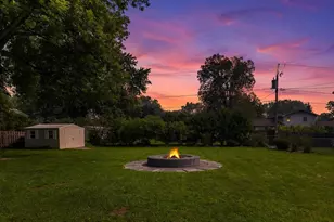 559 Hilltop Dr, Green Bay, WI 54301 - Photo 38