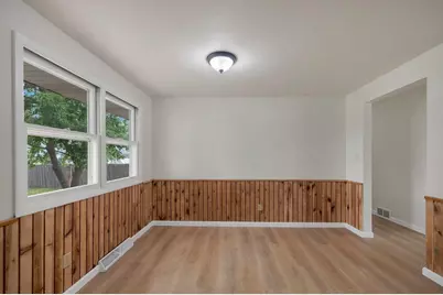 2320 Manitowoc Road, Green Bay, WI 54311 - Photo 6