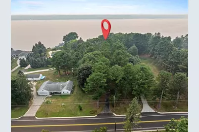 3887 Bay Shore Drive, Sturgeon Bay, WI 54235 - Photo 2
