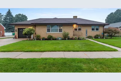 1237 Bond Street, Green Bay, WI 54303 - Photo 1