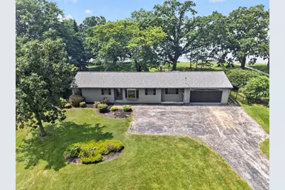 2507 Edgewood Lane, Oshkosh, WI 54904 - Photo 2