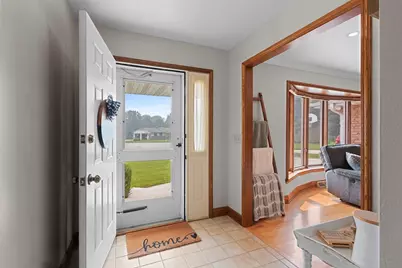 2615 Edgewood Lane, Green Bay, WI 54302 - Photo 4