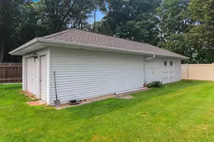 2615 Edgewood Ln, Green Bay, WI 54302 - Photo 58