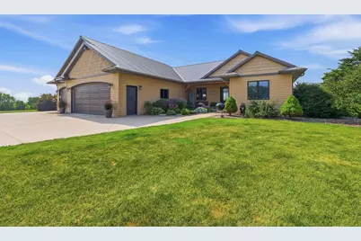 W11020 Center Road, Ripon, WI 54971 - Photo 2