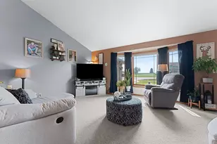 2514 Serene Ct, De Pere, WI 54115 - Photo 6