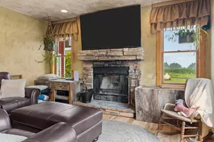E7911 Symco Rd, Bear Creek, WI 54922 - Photo 20