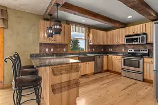 E7911 Symco Rd, Bear Creek, WI 54922 - Photo 10