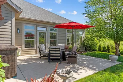 2379 E Glenhurst Lane, Appleton, WI 54913 - Photo 6