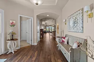 2379 E Glenhurst Ln, Appleton, WI 54913 - Photo 10