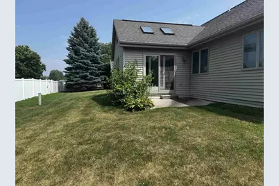 178 E Pioneer Road, Fond du Lac, WI 54935 - Photo 18