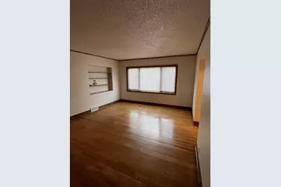 134 Doty Street, Kaukauna, WI 54130 - Photo 2