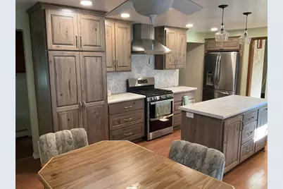 2478 Sunrise Court, Green Bay, WI 54302 - Photo 2