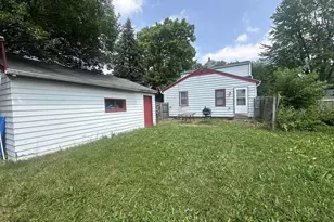 716 Appleton St, Menasha, WI 54952 - Photo 2