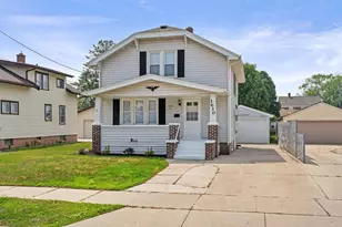 1610 S 14th St, Manitowoc, WI 54220 - Photo 1