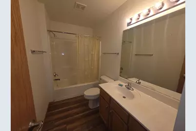 82 Queens Way, Fond du Lac, WI 54935 - Photo 14