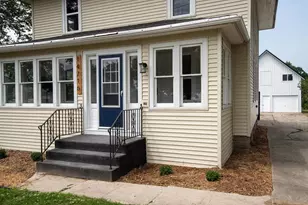 14716 S Maribel Rd, Maribel, WI 54227 - Photo 2