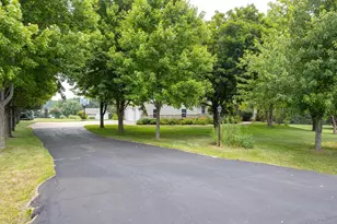 E9051 Rocky Mountain Dr, New London, WI 54961 - Photo 68