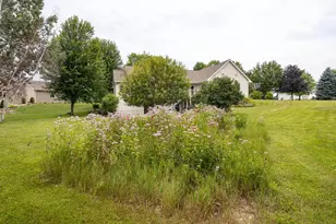 E9051 Rocky Mountain Dr, New London, WI 54961 - Photo 64
