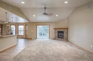E9051 Rocky Mountain Dr, New London, WI 54961 - Photo 8