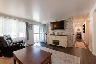 1085 Cumberland Trail, Oshkosh, WI 54904 - Photo 10