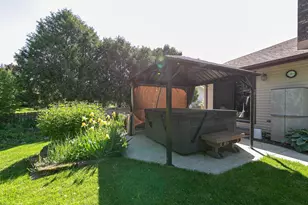 37 Butte Des Morts Ct, Appleton, WI 54914 - Photo 40