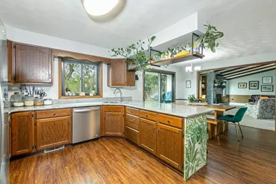 37 Butte Des Morts Court, Appleton, WI 54914 - Photo 8