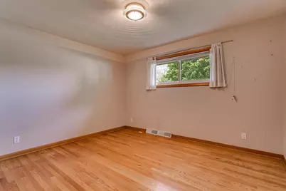 915 E Grant Street, Appleton, WI 54911 - Photo 32