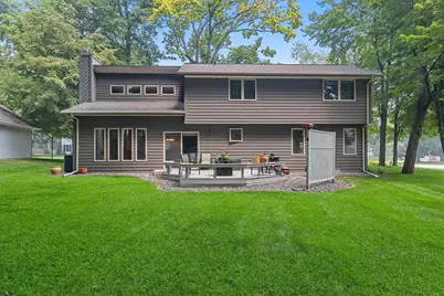2043 Autumn Leaves Circle, Green Bay, WI 54313 - Photo 38