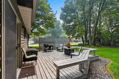 2043 Autumn Leaves Circle, Green Bay, WI 54313 - Photo 32