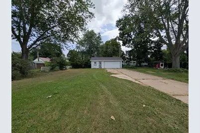 130 S Andrews Street, Shawano, WI 54166 - Photo 2